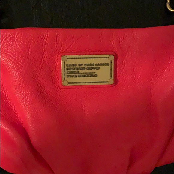 Hot pink Marc Jacobs crossbody - Picture 2 of 5